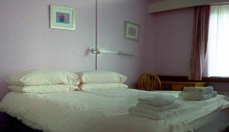 Tekels Park Guest House Camberley Ruang foto